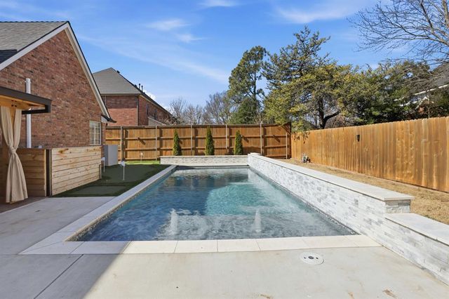 3305 Riverwalk Drive, Norman, OK 73072