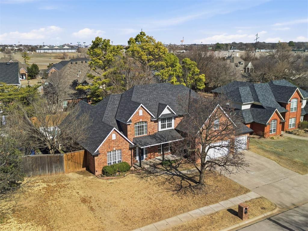 3305 Riverwalk Drive, Norman, OK 73072