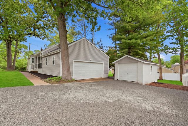 101 Rustic Road, Centereach, NY 11720