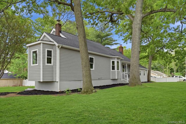 101 Rustic Road, Centereach, NY 11720