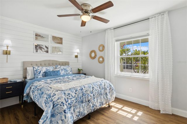 265 SEAHORSE DRIVE SE B, St Petersburg, FL 33705