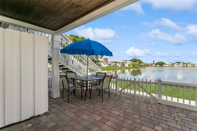 265 SEAHORSE DRIVE SE B, St Petersburg, FL 33705