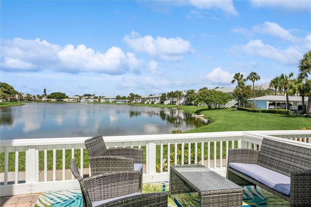 265 SEAHORSE DRIVE SE B, St Petersburg, FL 33705