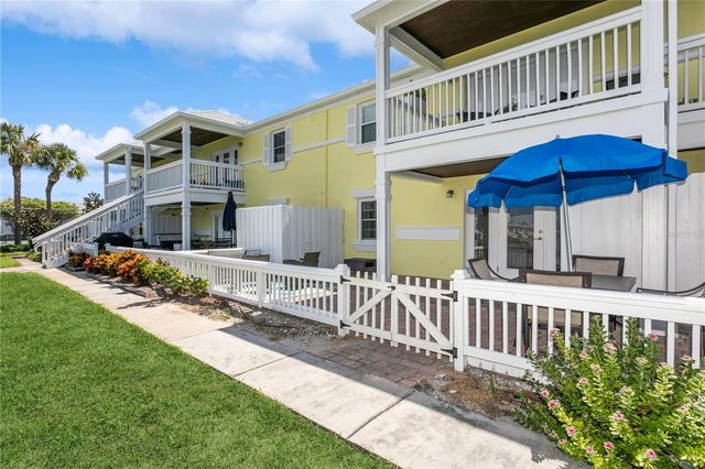 265 SEAHORSE DRIVE SE B, St Petersburg, FL 33705