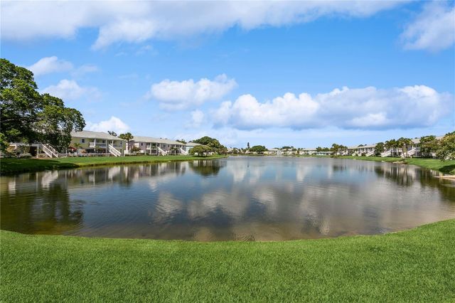 265 SEAHORSE DRIVE SE B, St Petersburg, FL 33705