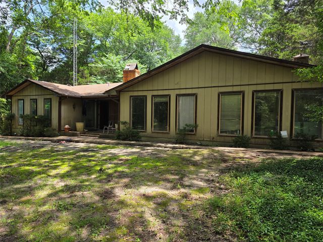 1386 County Road 1036, Greenville, TX 75401