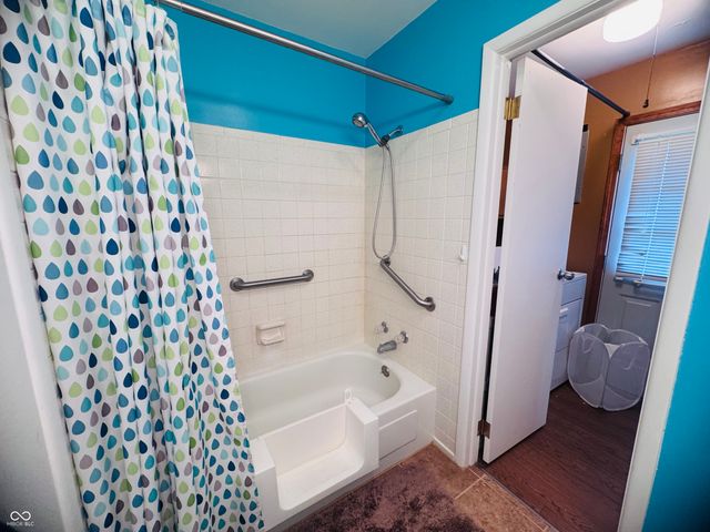 1056 Delwood Drive, Mooresville, IN 46158