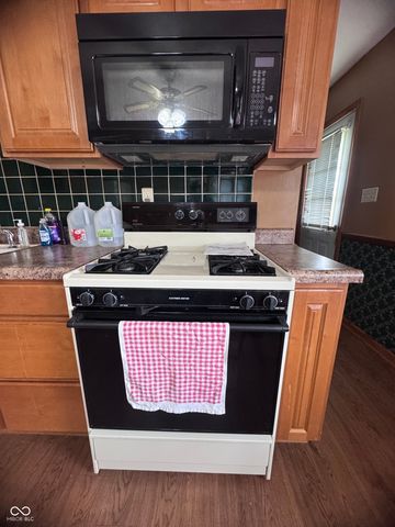 1056 Delwood Drive, Mooresville, IN 46158