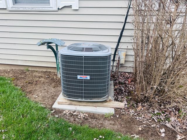 1056 Delwood Drive, Mooresville, IN 46158