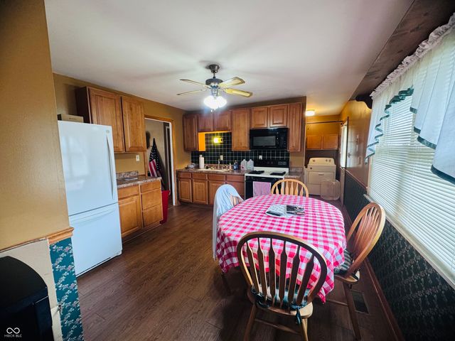 1056 Delwood Drive, Mooresville, IN 46158