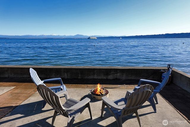 4913 Marshall Road, Clinton, WA 98236