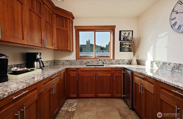 4913 Marshall Road, Clinton, WA 98236