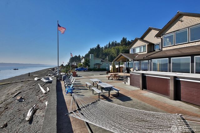 4913 Marshall Road, Clinton, WA 98236