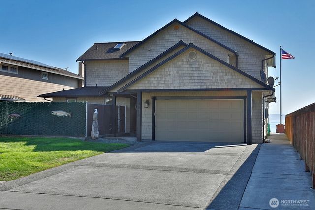 4913 Marshall Road, Clinton, WA 98236