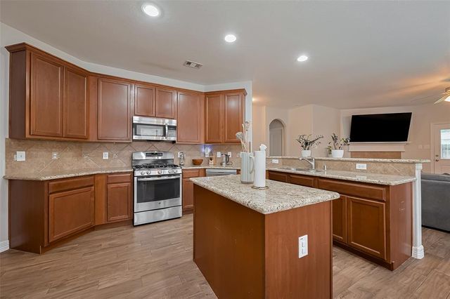 7211 Casita Drive, Magnolia, TX 77354