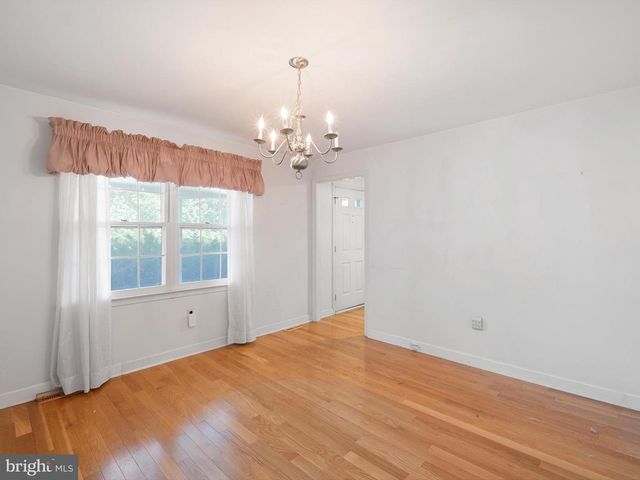23 BUNKER HILL RD, New Castle, DE 19720