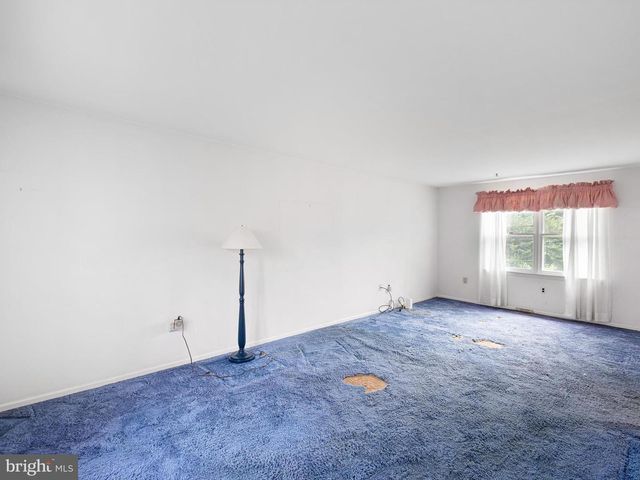 23 BUNKER HILL RD, New Castle, DE 19720
