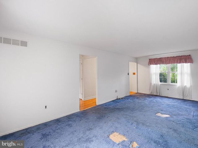 23 BUNKER HILL RD, New Castle, DE 19720