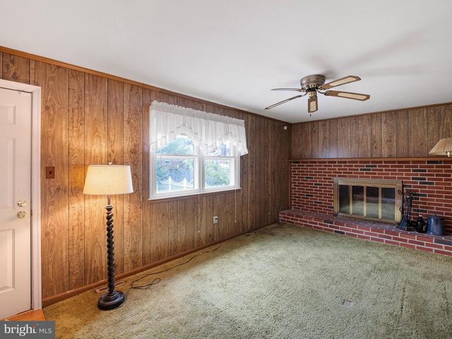 23 BUNKER HILL RD, New Castle, DE 19720
