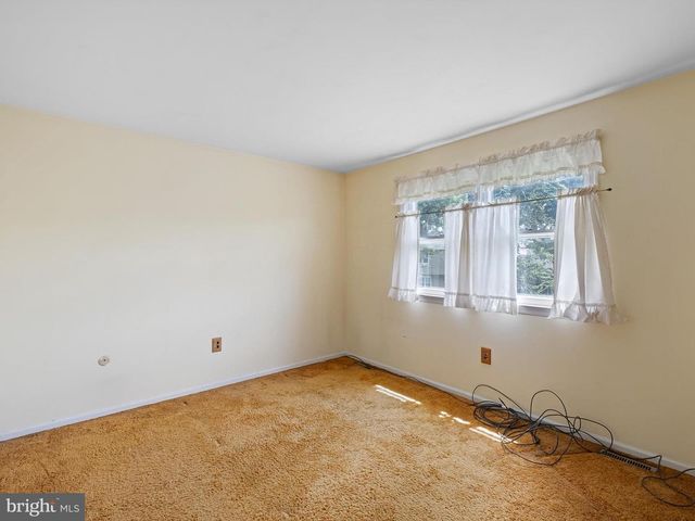 23 BUNKER HILL RD, New Castle, DE 19720
