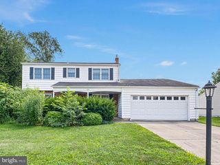 23 BUNKER HILL RD, New Castle, DE 19720