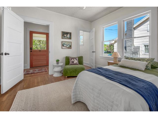 7316 N KERBY Ave, Portland, OR 97217