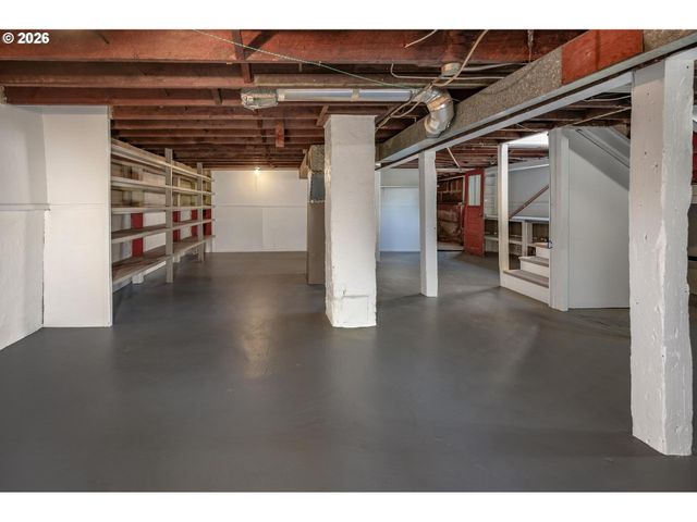 7316 N KERBY Ave, Portland, OR 97217