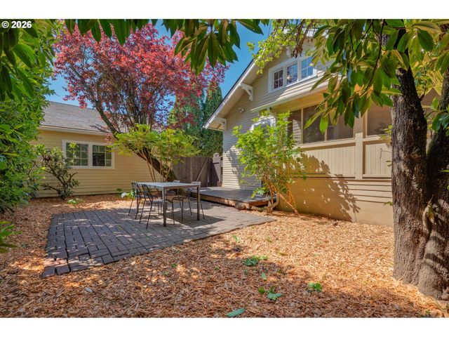 7316 N KERBY Ave, Portland, OR 97217