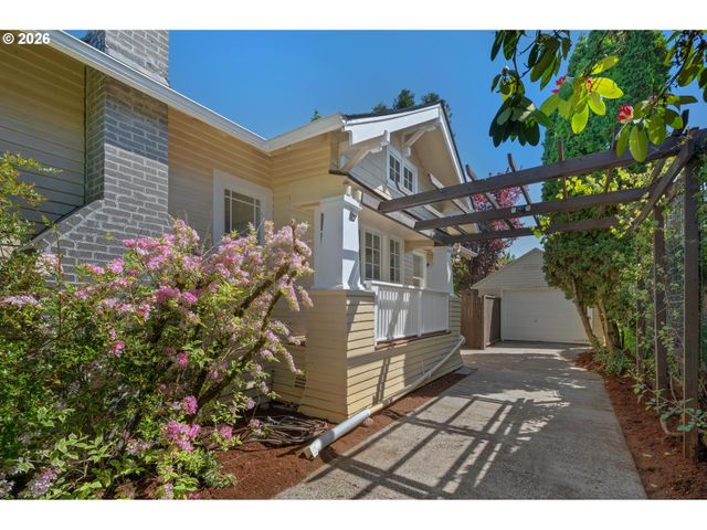 7316 N KERBY Ave, Portland, OR 97217