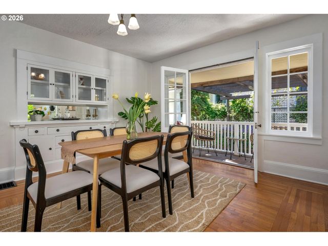 7316 N KERBY Ave, Portland, OR 97217