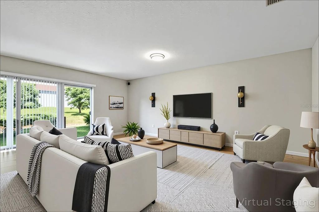 Image 11 of property listing at 548 OGELTHORPE DRIVE, Davenport, FL 33897