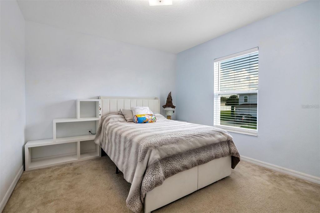 Image 21 of property listing at 548 OGELTHORPE DRIVE, Davenport, FL 33897