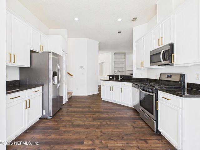 5970 GREEN POND Drive, Jacksonville, FL 32258