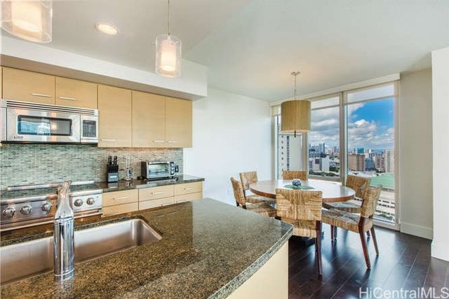 1837 Kalakaua Avenue 2505, Honolulu, HI 96815