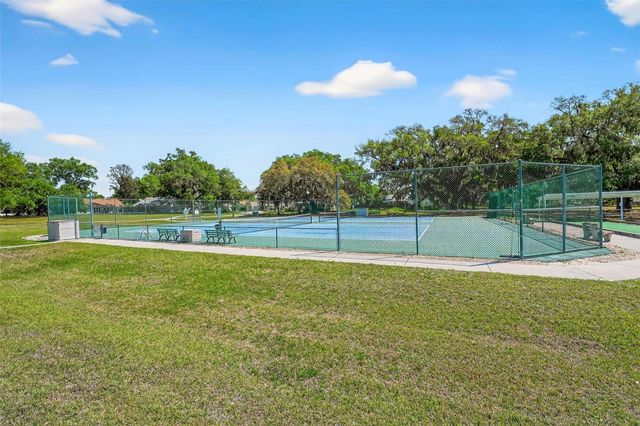 26627 RACQUET CIRCLE, Leesburg, FL 34748