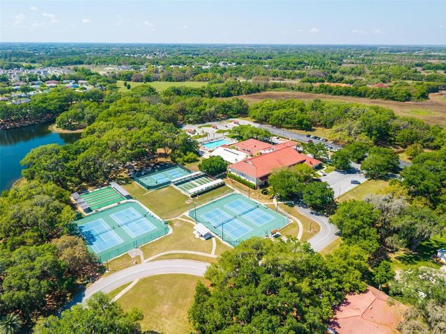 26627 RACQUET CIRCLE, Leesburg, FL 34748