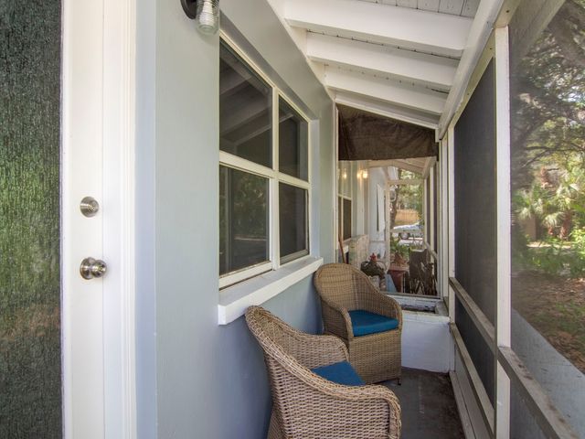 856 Dahlia Lane B, Vero Beach, FL 32963