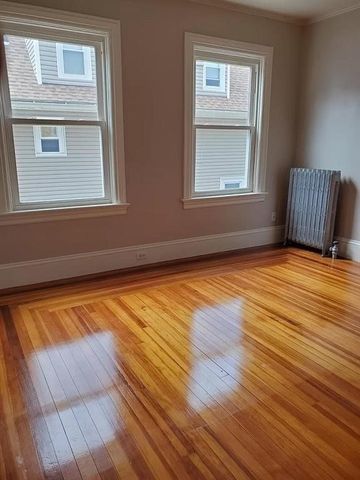 118 WENTWORTH Avenue 2, Cranston, RI 02905