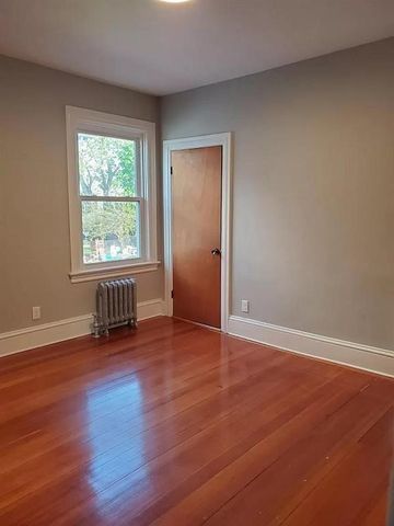 118 WENTWORTH Avenue 2, Cranston, RI 02905