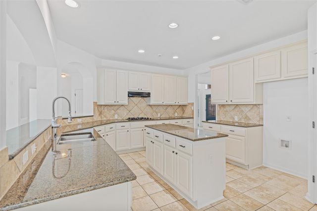 2604 Mexican Hat DR, Cedar Park, TX 78613