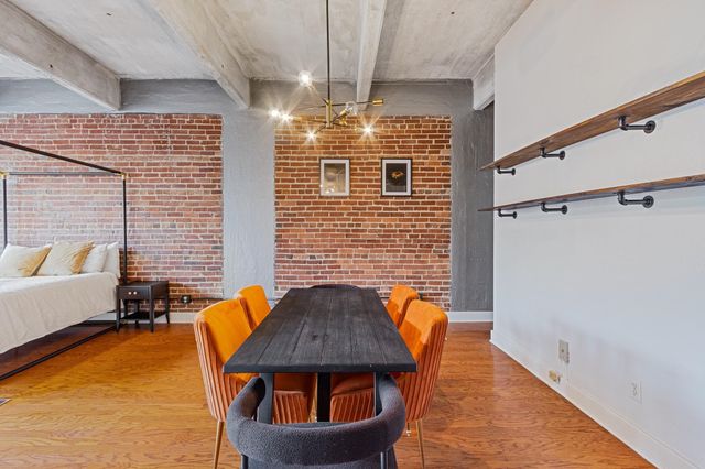 408 S Front St Apt 301, Memphis, TN 38103