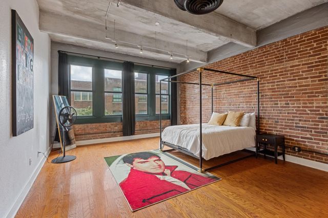 408 S Front St Apt 301, Memphis, TN 38103