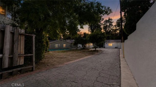 4711 Tyrone, Sherman Oaks, CA 91423