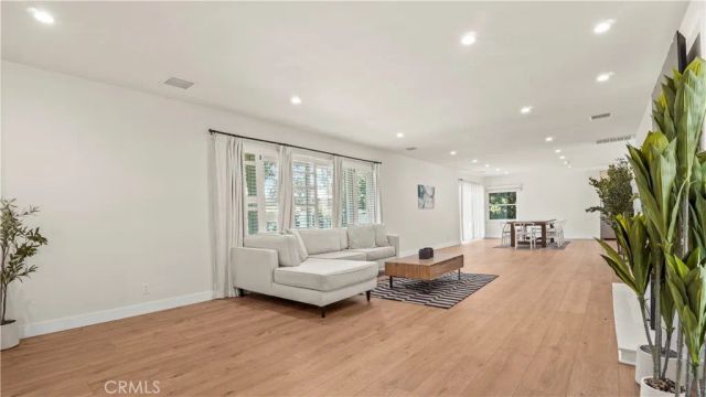 4711 Tyrone, Sherman Oaks, CA 91423