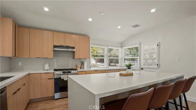 4711 Tyrone, Sherman Oaks, CA 91423