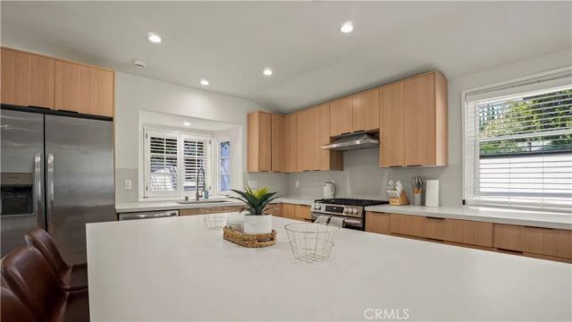 4711 Tyrone, Sherman Oaks, CA 91423