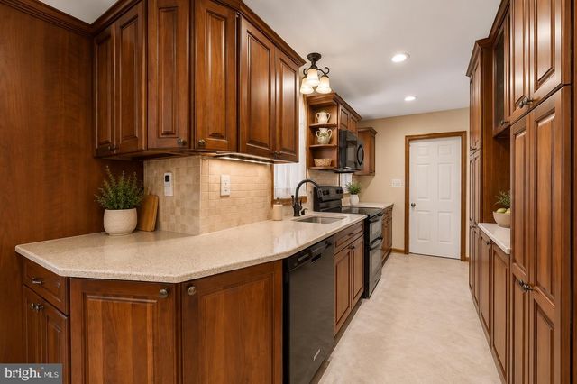 508 ASH RD, Coatesville, PA 19320