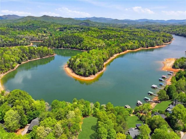 11 Falcon Drive, Blairsville, GA 30512
