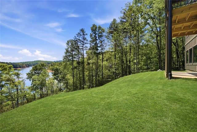 11 Falcon Drive, Blairsville, GA 30512
