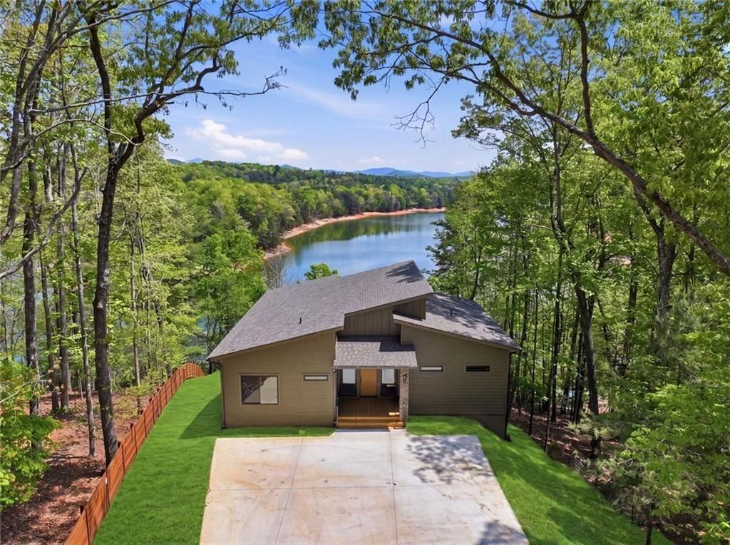 11 Falcon Drive, Blairsville, GA 30512
